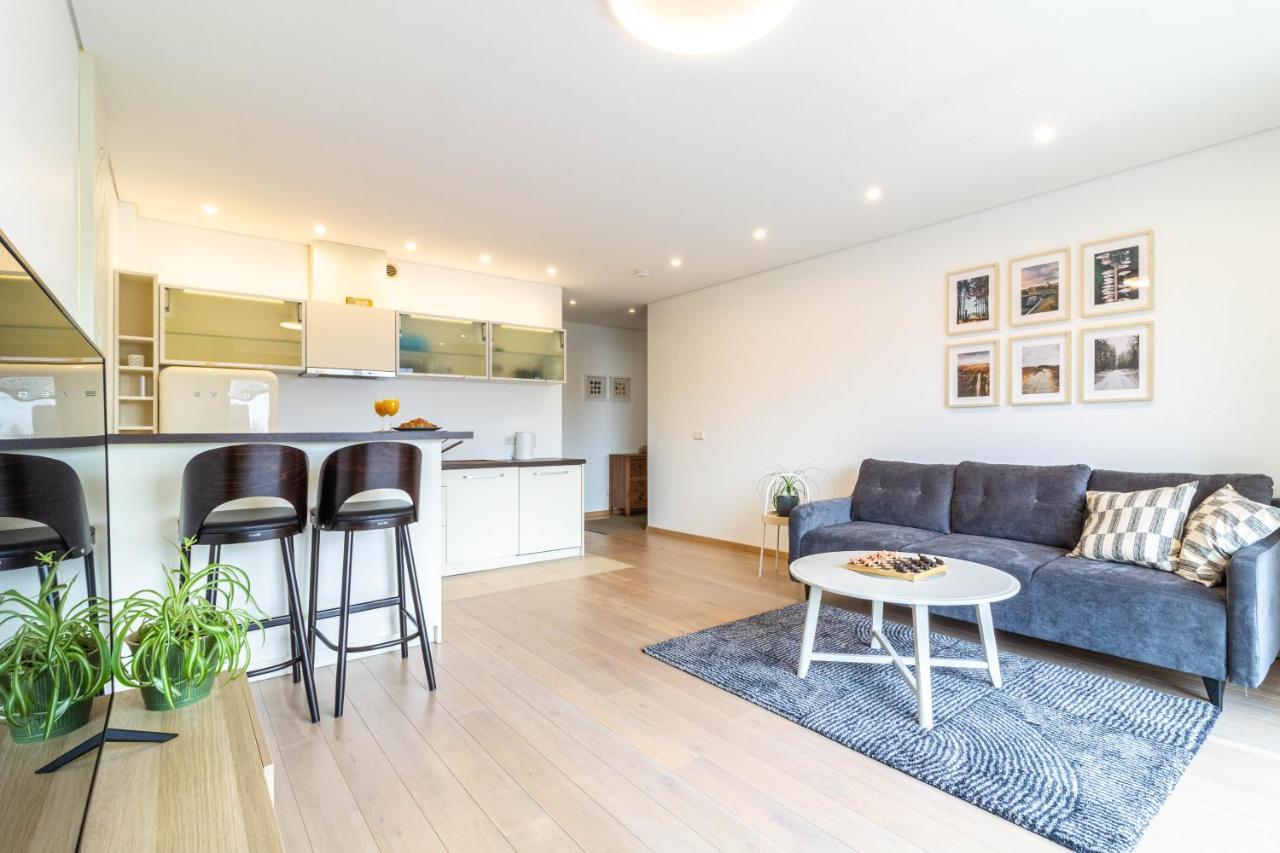 Cohost I Sunny Center Apt, Covered Parking, Balcony & Self Check-In Kaunas Exterior photo