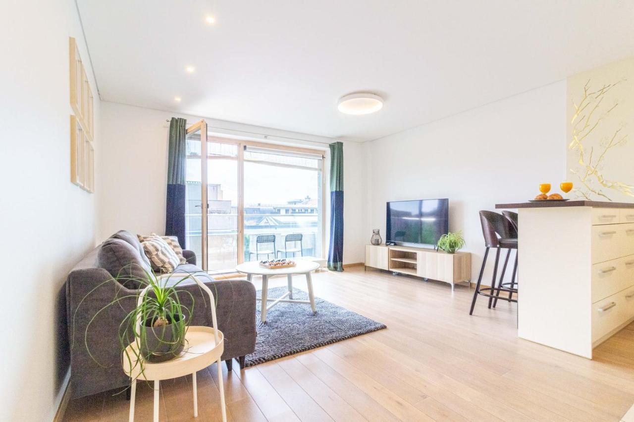 Cohost I Sunny Center Apt, Covered Parking, Balcony & Self Check-In Kaunas Exterior photo
