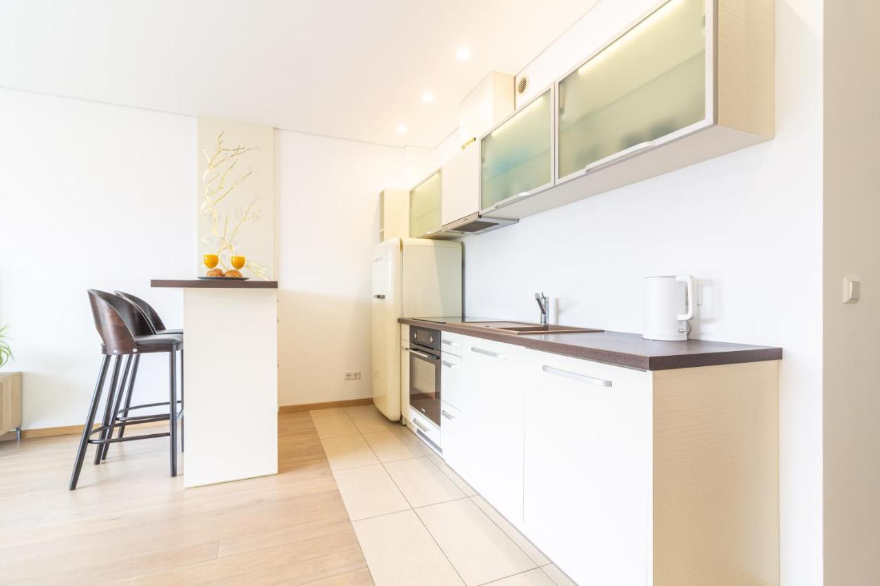 Cohost I Sunny Center Apt, Covered Parking, Balcony & Self Check-In Kaunas Exterior photo
