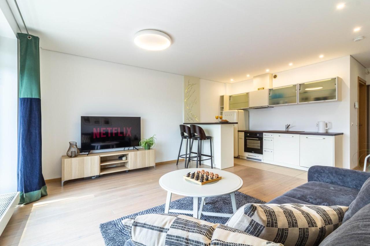Cohost I Sunny Center Apt, Covered Parking, Balcony & Self Check-In Kaunas Exterior photo